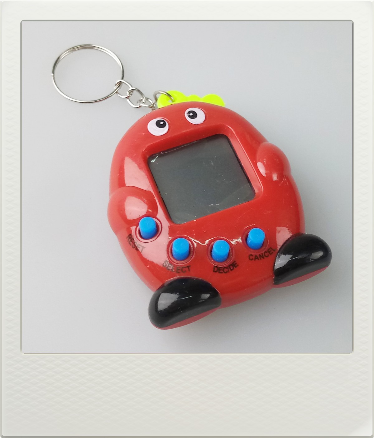 Tamagotchi zvířátko - červené Tamagotchi zvířátko - červené
