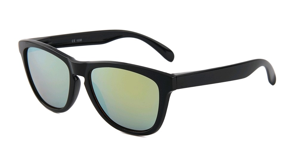 Eclipse Sunglasses Plastic Black frame with Gold mirror lens Eclipse Sunglasses Plastic Black frame with Gold mirror lens
